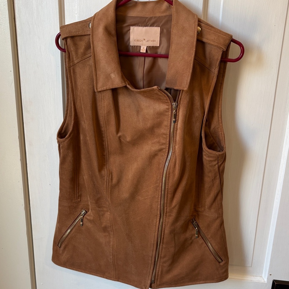 Gibson Latimer‎ Tan Sleeveless Vest